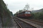 29.05.1984: 798 828, 998 318 und 628 als Nto 8217 fahren aus Richtung Trier kommend in Waldrach ein